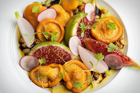 法国洗衣房室内用餐体验