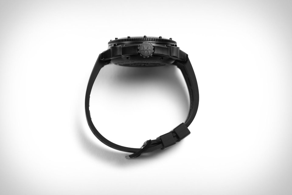 Montre Hamilton Khaki BeLOWZERO | Uncrate