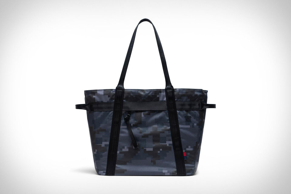 Alexander Zip Tote Bag