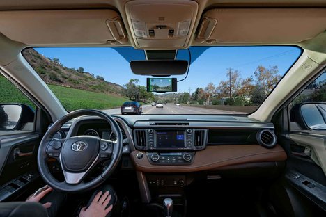 逗号两个OpenPilot驾驶员辅助设备