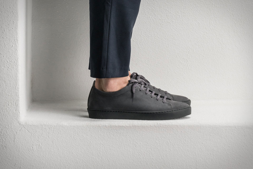 Jak Royal Nubuck Sneakers | Uncrate