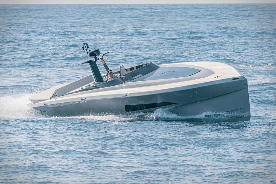 say carbon yacht preis