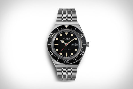 Timex M79 Black Bezel Automatic Watch Timex M79 Black Bezel Automatic Watch
