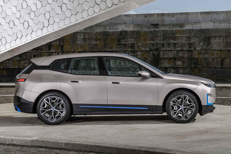 BMW iX SUV | Uncrate