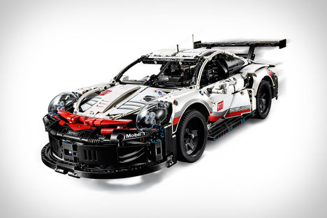 Lego Technic Porsche 911 RSR Lego Technic Porsche 911 RSR