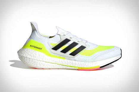 adidas Ultraboost 21运动鞋