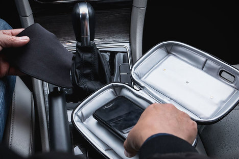 CleanTray To-Go Phone Sanitizer CleanTray To-Go Phone Sanitizer