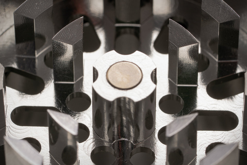 Hemson Herb Grinder | Uncrate