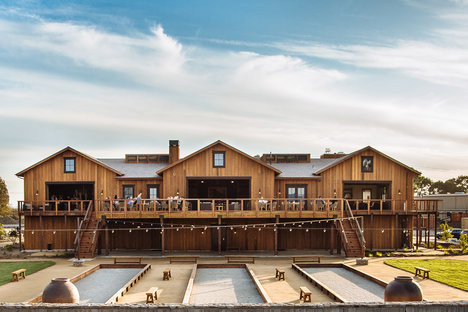 Rancho Wing &amp; Barrel