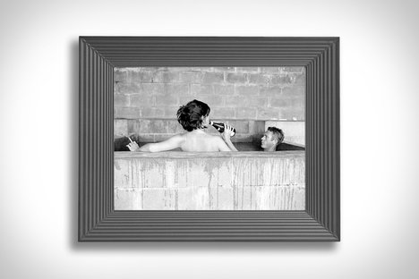 Aura Mason Digital Photo Frame Aura Mason Digital Photo Frame