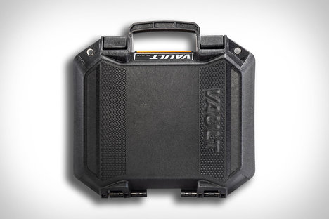 ペリカンポータブルボールトケース