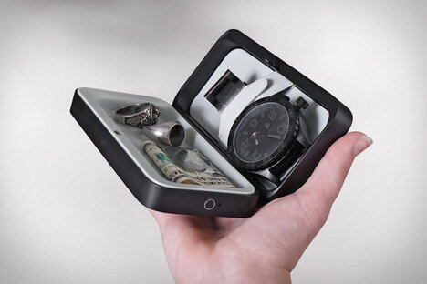 Trova GoPlus Biometric Personal Vault Trova GoPlus Biometric Personal Vault
