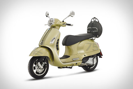 Vespa GTS 75th Anniversary Scooter Vespa GTS 75th Anniversary Scooter