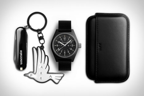 Everyday Carry: Dove Everyday Carry: Dove