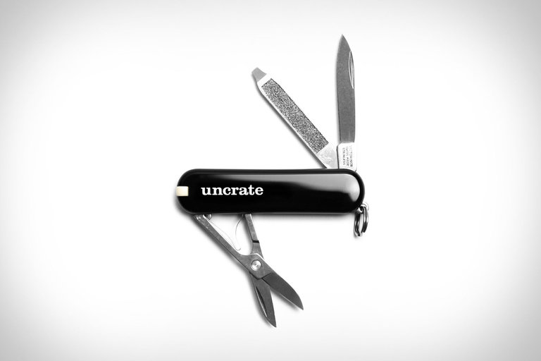 Victorinox Swiss Army x Uncrate Pocket Knife