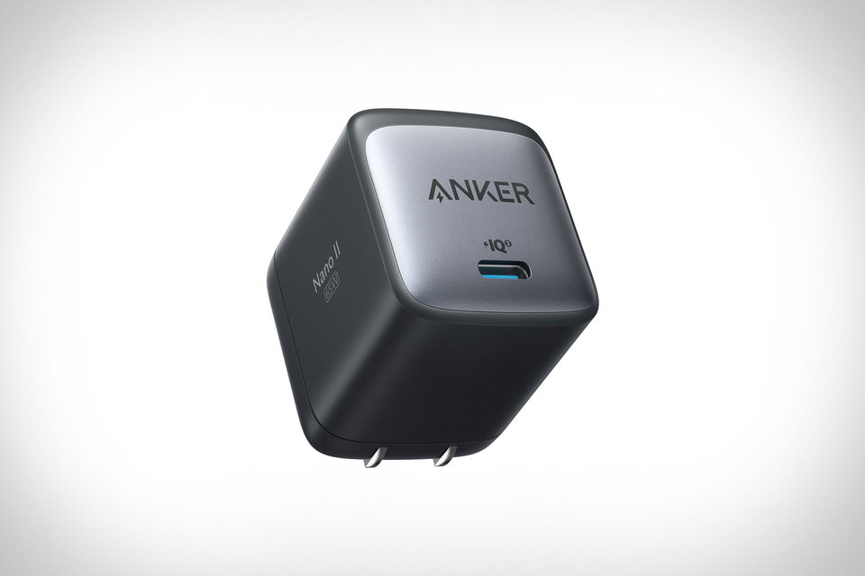 Anker Nano II 充电器| Uncrate