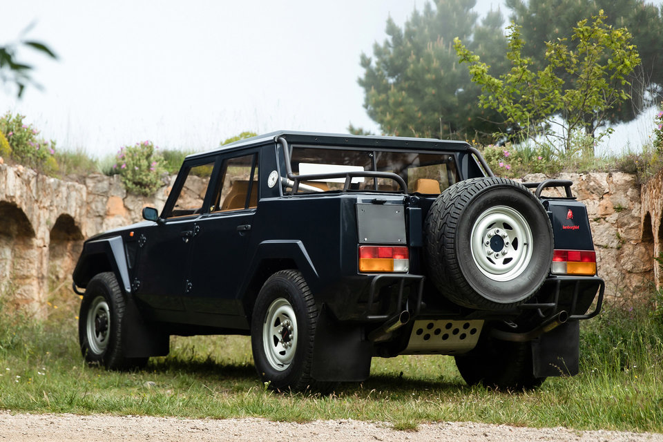 1988 LM002 Truck Uncrate