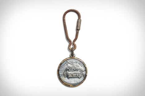 Mr. Cupps x Uncrate Vintage France Sport Keychain Mr. Cupps x Uncrate Vintage France Sport Keychain