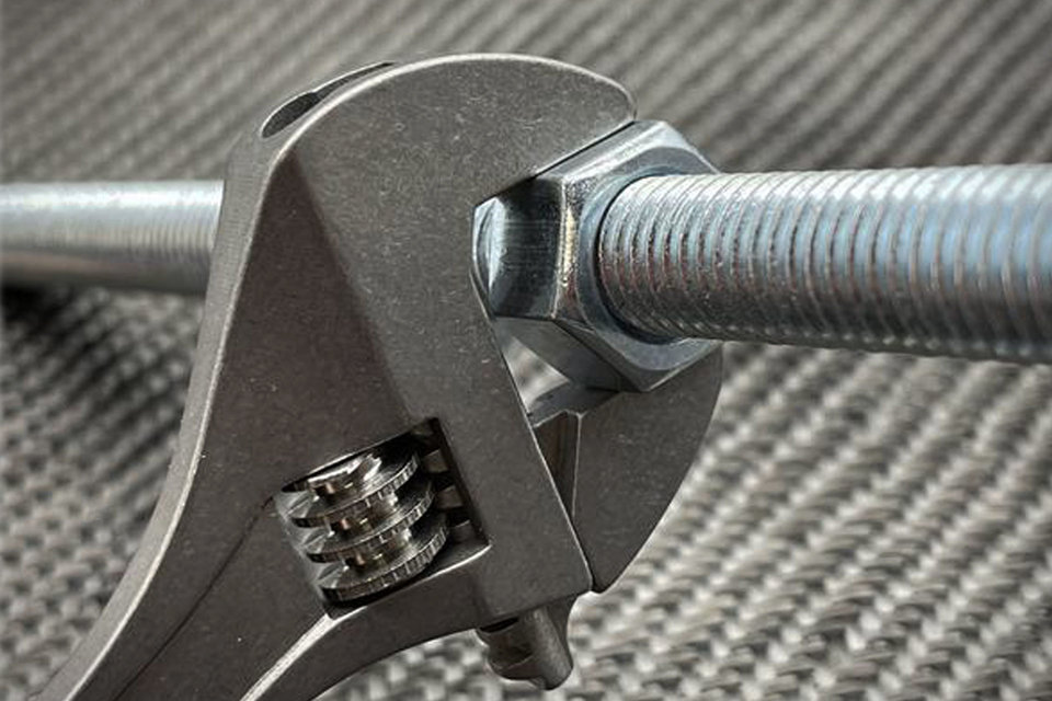 Titanium Pocket Wrench Uncrate