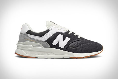 New Balance 997H Black Gold Sneakers New Balance 997H Black Gold Sneakers