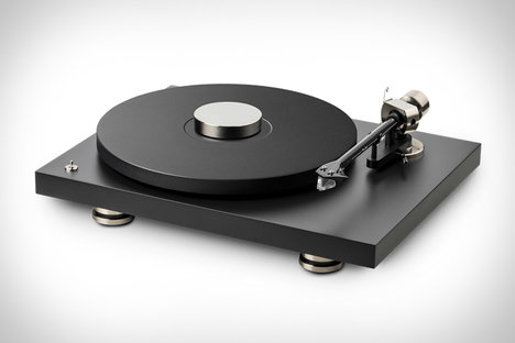 Pro-Ject Debut Pro Turntable Pro-Ject Debut Pro Turntable