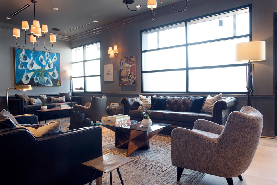 The Salon at LAX Uncrate