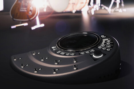 Amonito Guitar Amplifier Amonito Guitar Amplifier