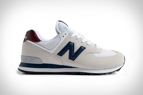 New Balance 574 White Indigo Sneakers New Balance 574 White Indigo Sneakers