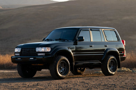 1995 Toyota Land Cruiser FZJ80 SUV 1995 Toyota Land Cruiser FZJ80 SUV