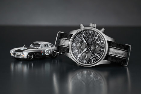 IWC x Hot Wheels Racing Works 腕表套装