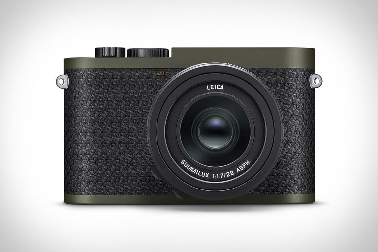 Leica Q2 Reporter Camera