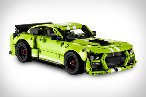 LEGO Ford Mustang Shelby GT500 LEGO Ford Mustang Shelby GT500