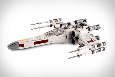 LEGO Luke Skywalker's X-Wing LEGO Luke Skywalker's X-Wing