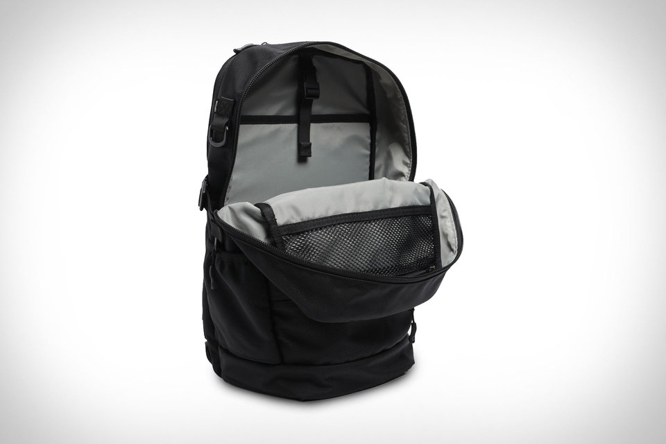 DSPTCH Daypack | Uncrate