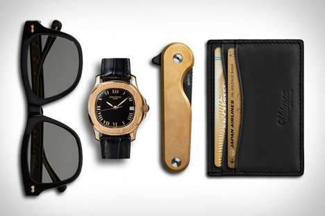 Everyday Carry: Tar Everyday Carry: Tar
