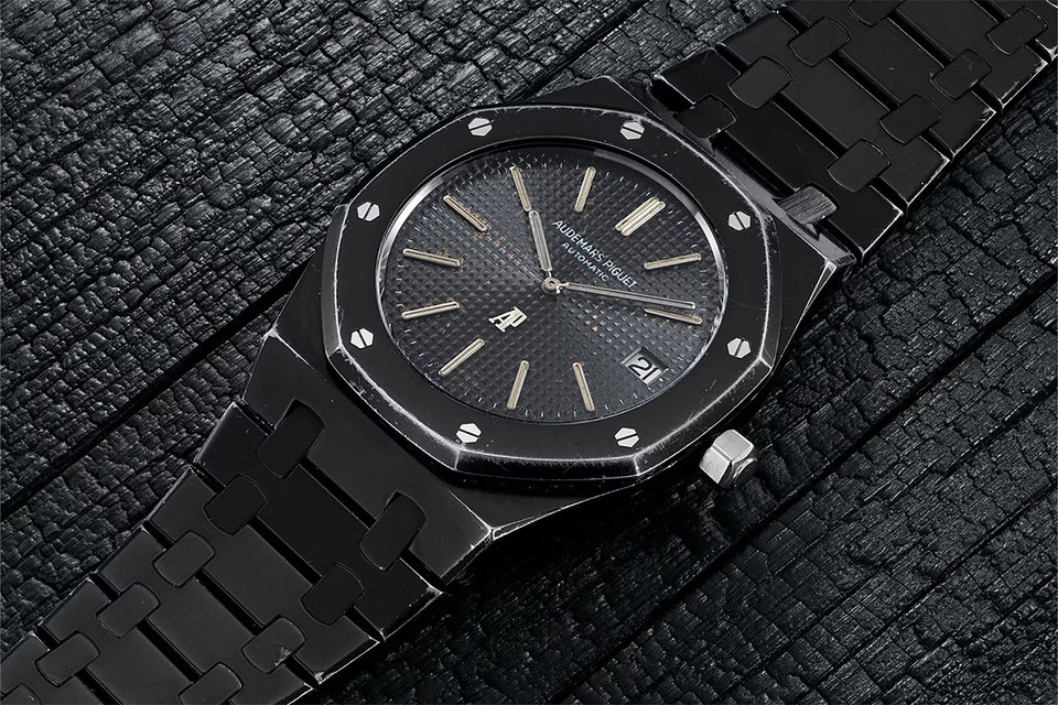 Reloj negro Audemars Piguet Royal Oak de Karl Lagerfeld Uncrate