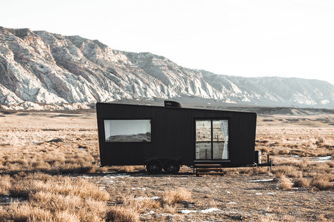 ランドアーククアトロキャンピングカー