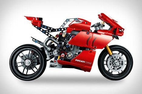 Lego Ducati Panigale V4 R Motorcycle