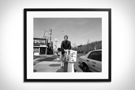 Katz&#39;s Framed Print 上的 Anthony Bourdain