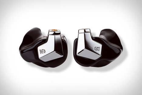 Campfire Audio Supermoon Earphones Campfire Audio Supermoon Earphones