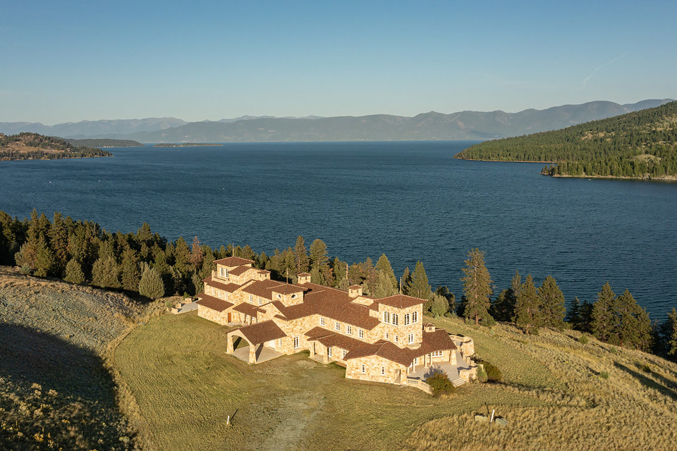 Cromwell Island Uncrate