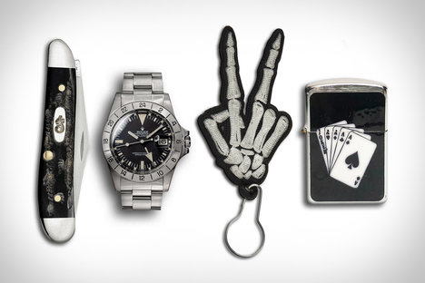 Everyday Carry: Peace Out Everyday Carry: Peace Out