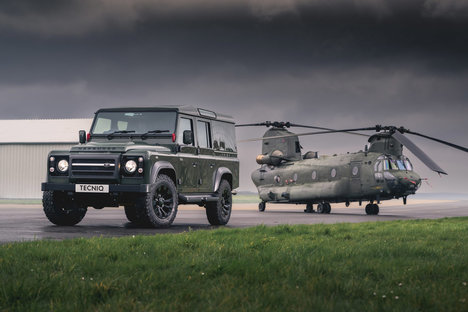 Tecniq Q40 Land Rover Defender Tecniq Q40 Land Rover Defender