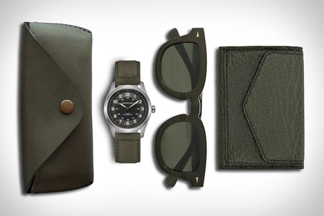Everyday Carry: Juniper Everyday Carry: Juniper
