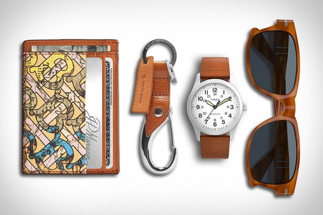Everyday Carry: Burnt Sienna Everyday Carry: Burnt Sienna
