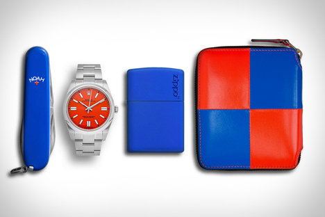Everyday Carry: Coral Everyday Carry: Coral