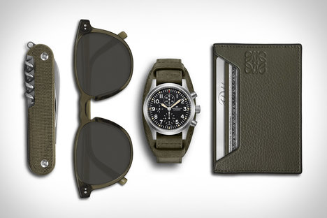 Everyday Carry: Meadow Everyday Carry: Meadow