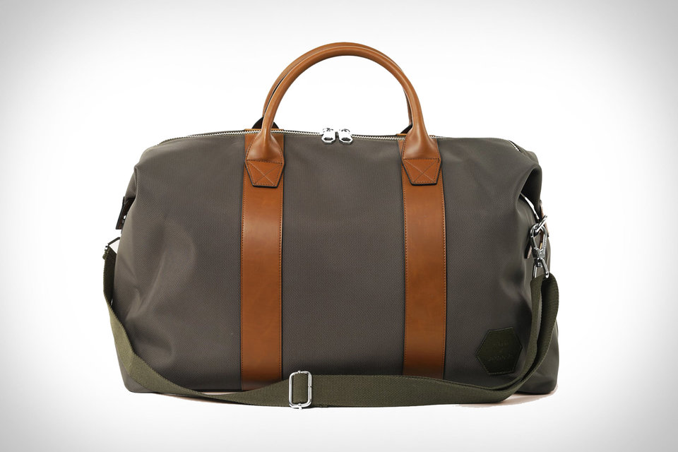 Steele & Borough Forrest Weekender Bag | Uncrate