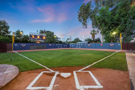 ウィッフルボールランチ