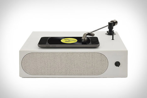 Yamaha Turn-T Smartphone Turntable Concept Yamaha Turn-T Smartphone Turntable Concept